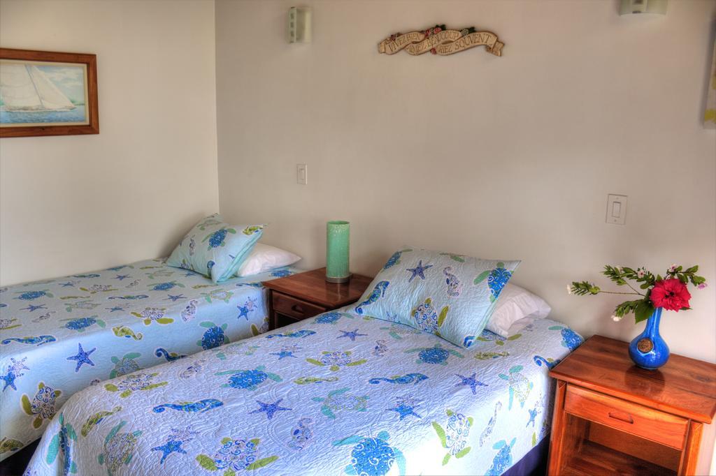 The Isabela Beach House Пуерто-Вільяміль Екстер'єр фото