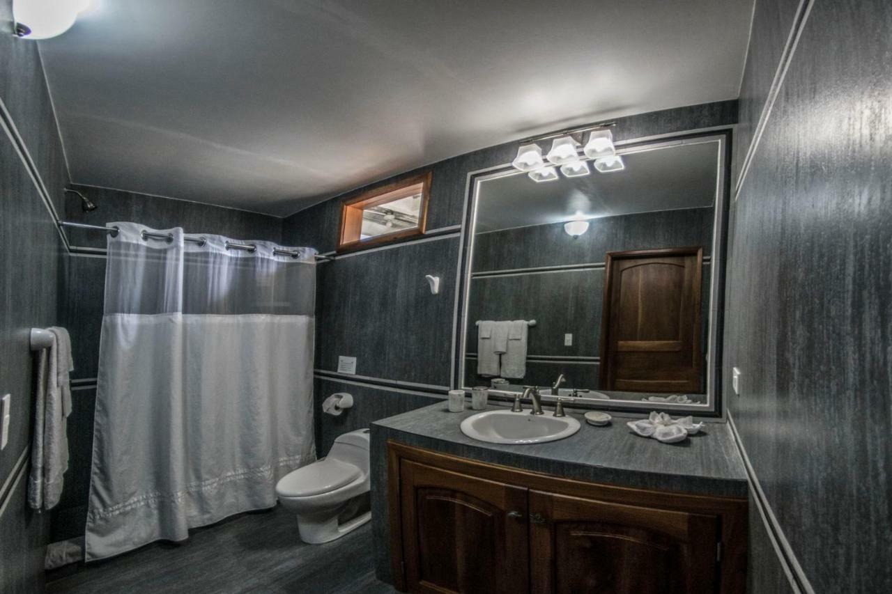 The Isabela Beach House Пуерто-Вільяміль Екстер'єр фото