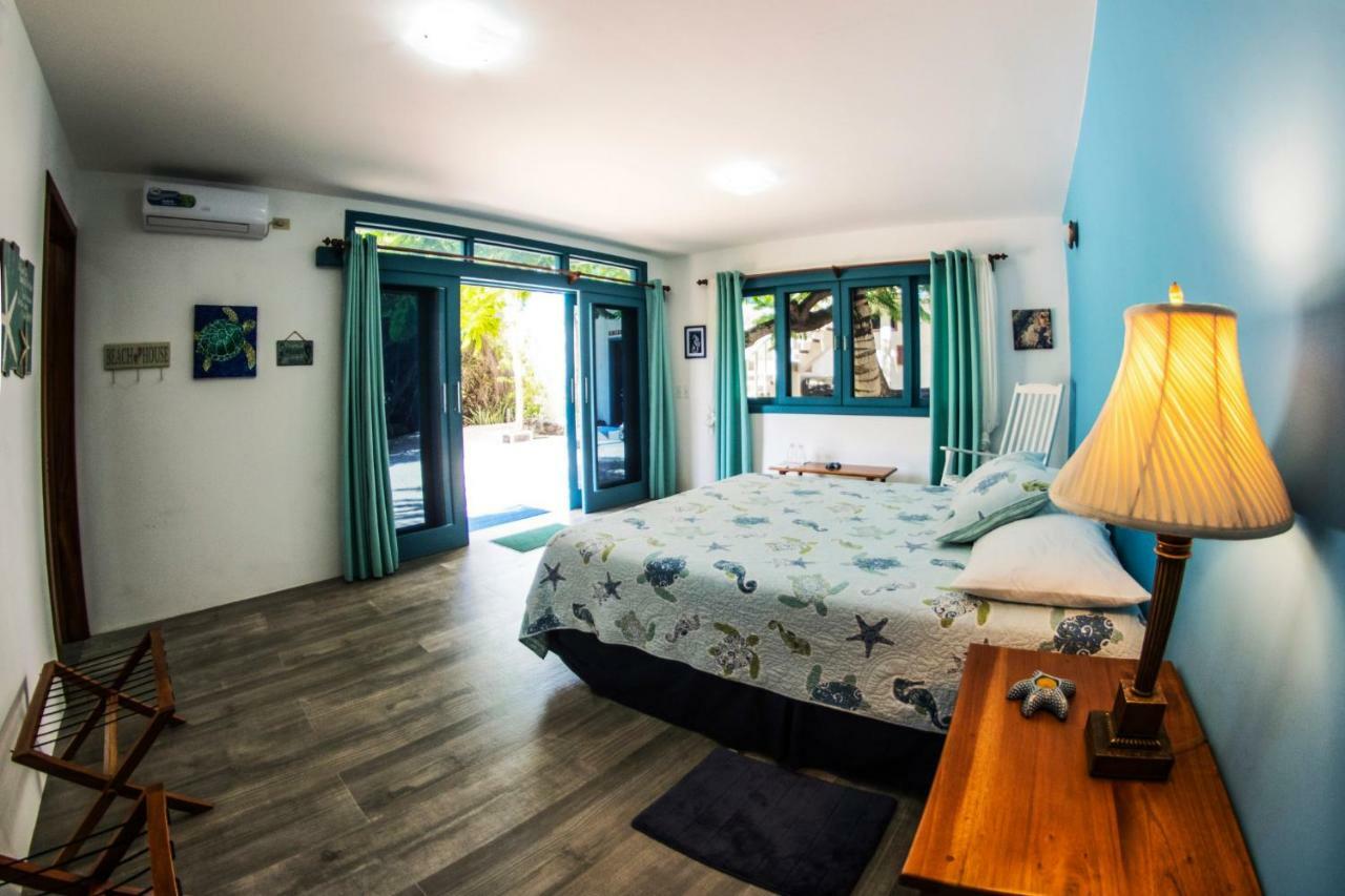 The Isabela Beach House Пуерто-Вільяміль Екстер'єр фото